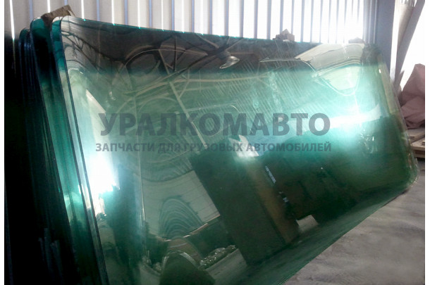 Стекло лобовое с солнцезащитной полосой J5