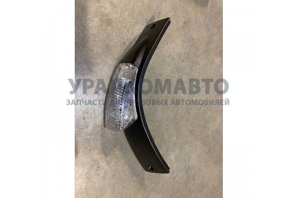 Фонарь габаритный правый  (тягач) 4180,4250 J6